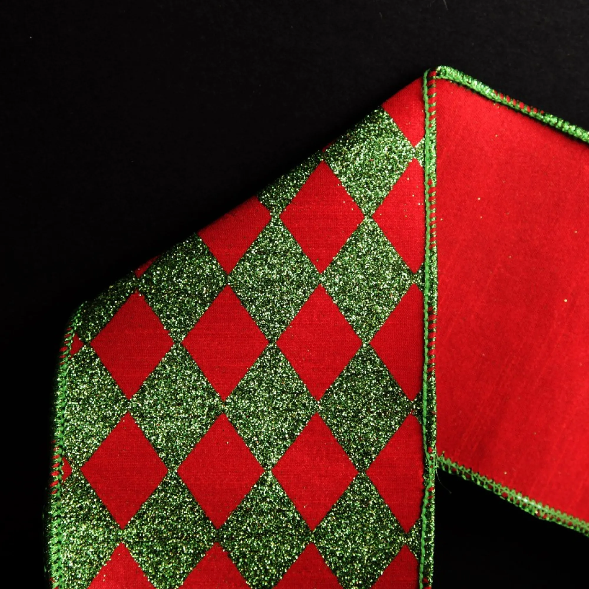 Red and Green Harlequin Pattern Christmas Ribbon Garland Discount